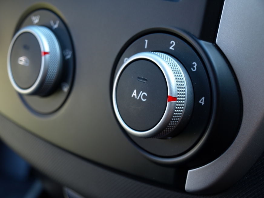 Klimatyzacja samochodowa - jak o nią dbać? [TEMAT MIESIĄCA]